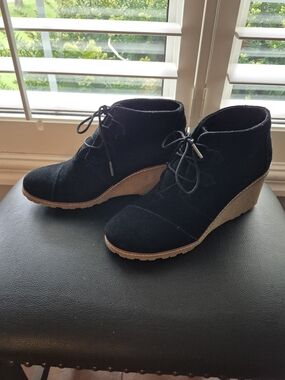 Toms Black Suede Lace-Up Wedge Booties